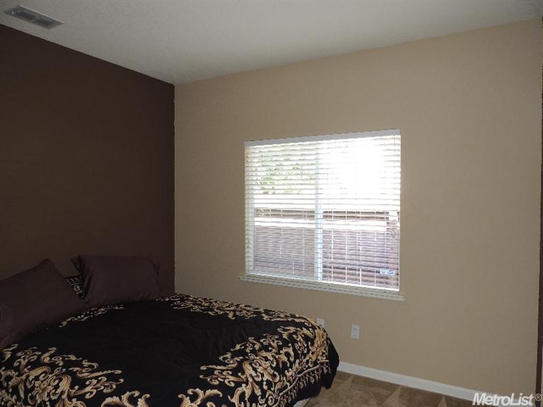 880 Brookfield Ave, Lathrop, CA 95330 photo 13