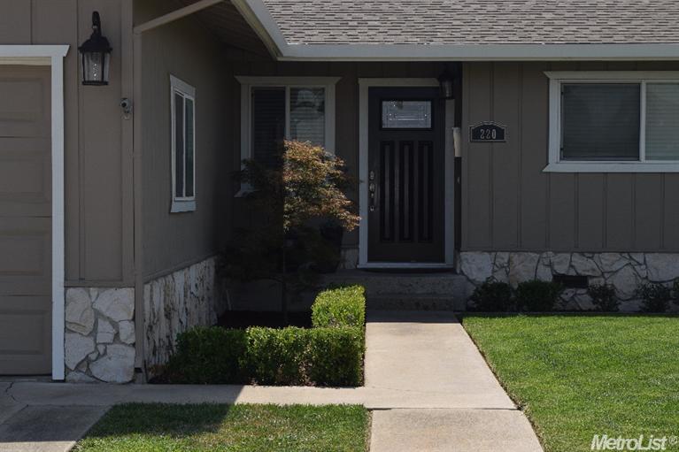 220 Pedras Rd, Turlock, CA 95382 photo 3