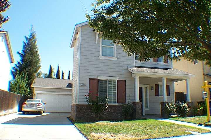 4094 Pathway Ln, Turlock, CA 95382 photo 1