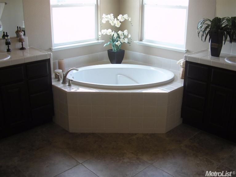10043 Spring St, Galt, CA 95632 photo 7