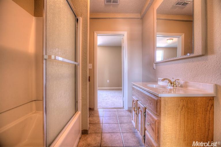 2119 4th St, Hughson, CA 95326 photo 20