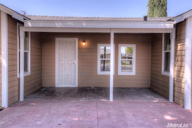 2119 4th St, Hughson, CA 95326 photo 3