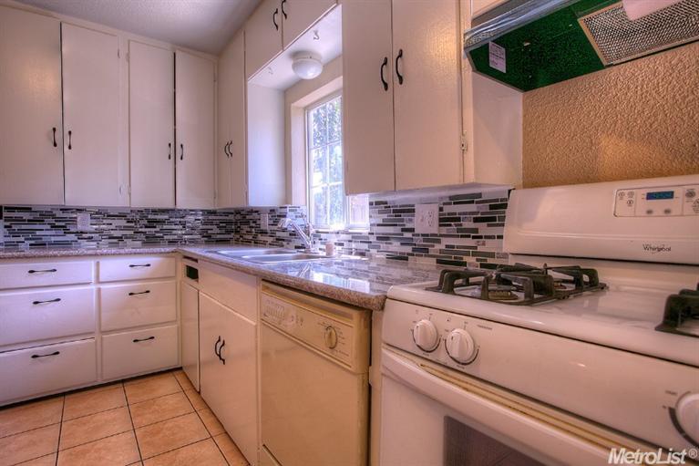 2119 4th St, Hughson, CA 95326 photo 7