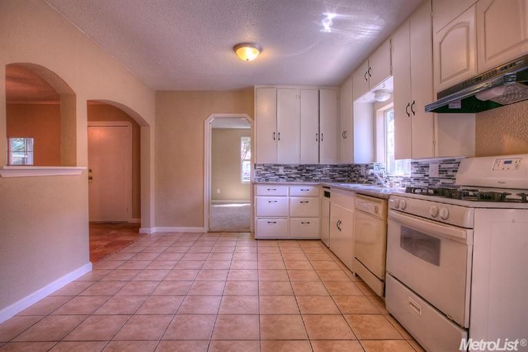 2119 4th St, Hughson, CA 95326 photo 6