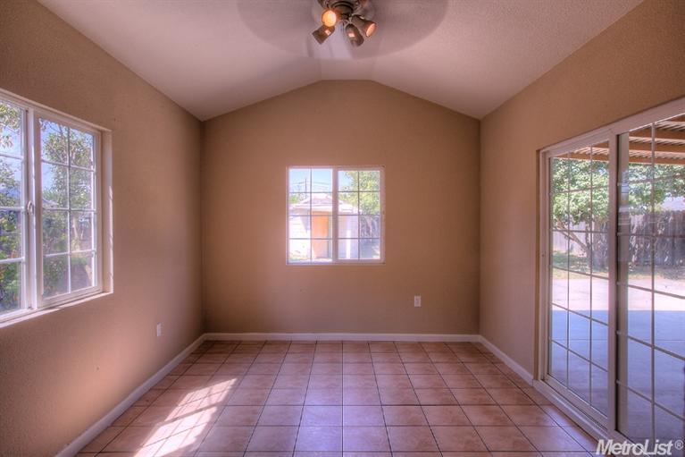 2119 4th St, Hughson, CA 95326 photo 11