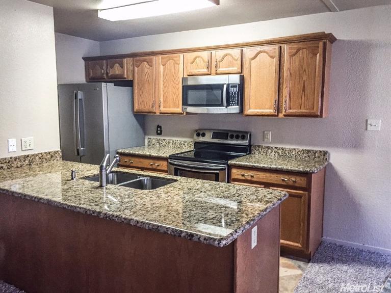 2301 Powell Dr #3, Modesto, CA 95350 photo 3