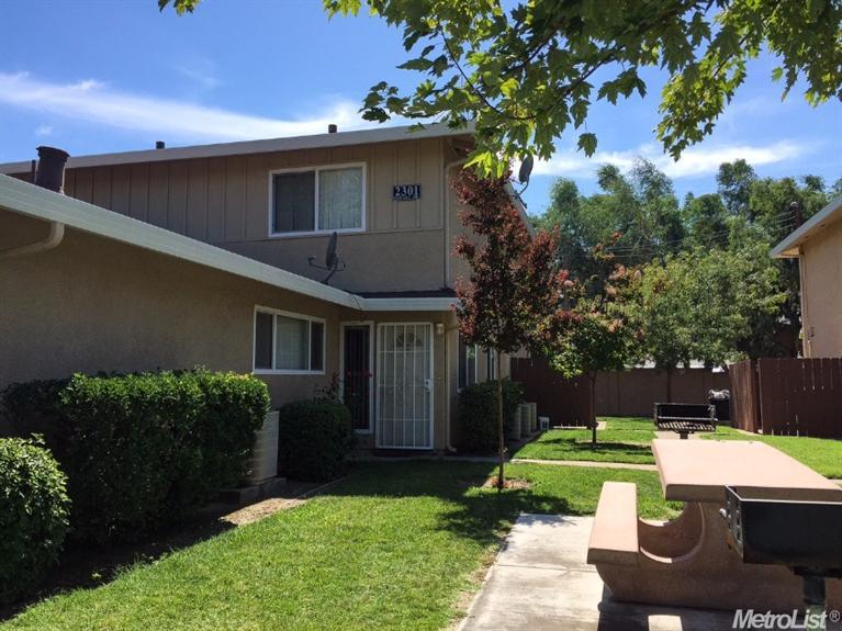 2301 Powell Dr #3, Modesto, CA 95350 photo 1