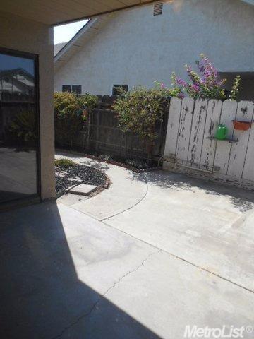 820 Grandview Cir, Turlock, CA 95382 photo 10