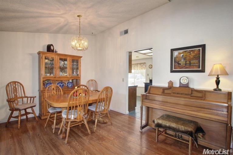 7834 Ranch River Dr, Elverta, CA 95626 photo 4