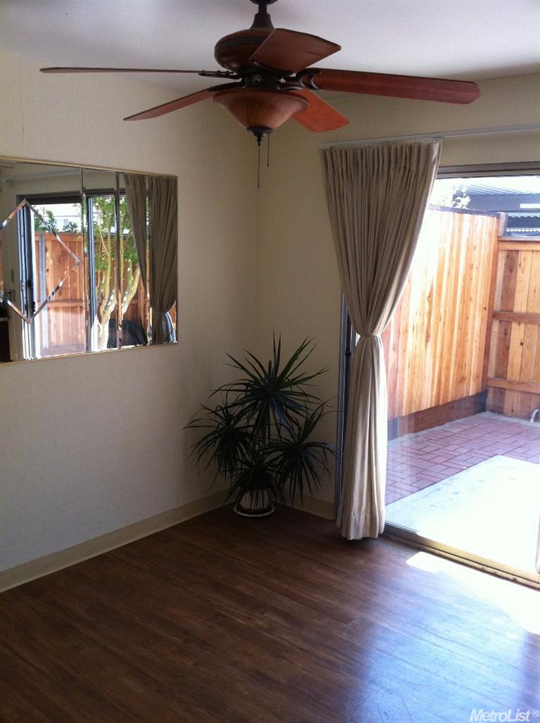 4004 Oak Villa Cir, Carmichael, CA 95608 photo 2