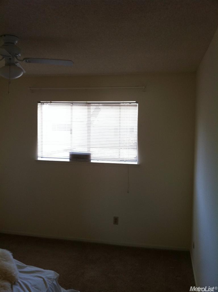 4004 Oak Villa Cir, Carmichael, CA 95608 photo 10