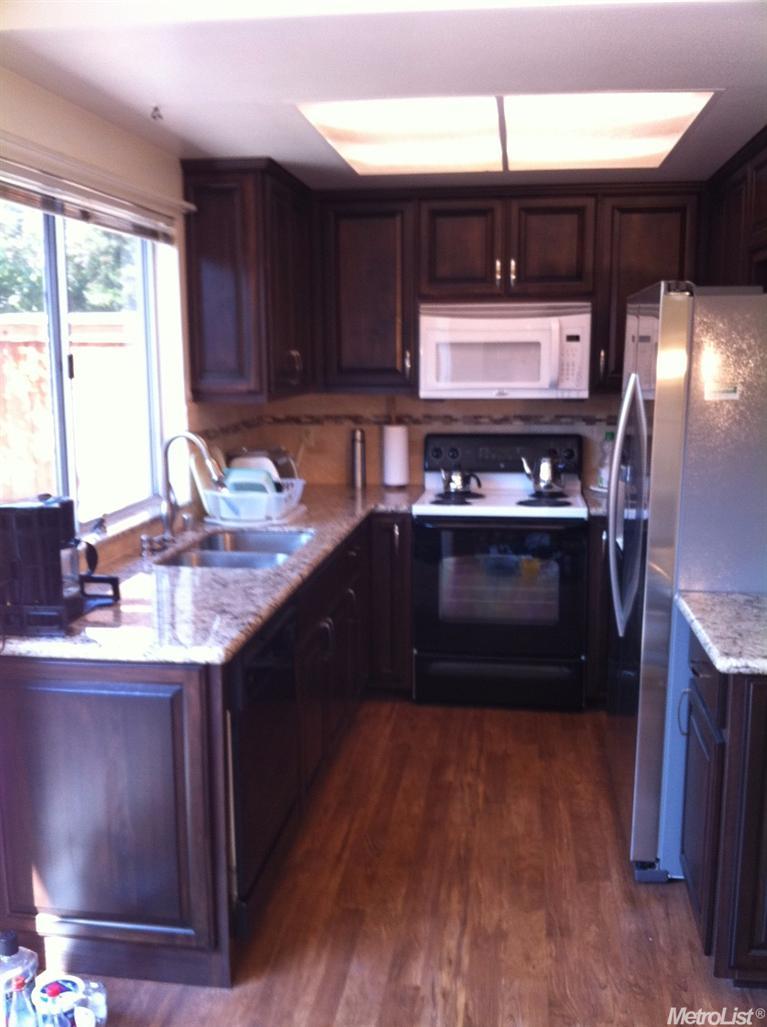 4004 Oak Villa Cir, Carmichael, CA 95608 photo 3