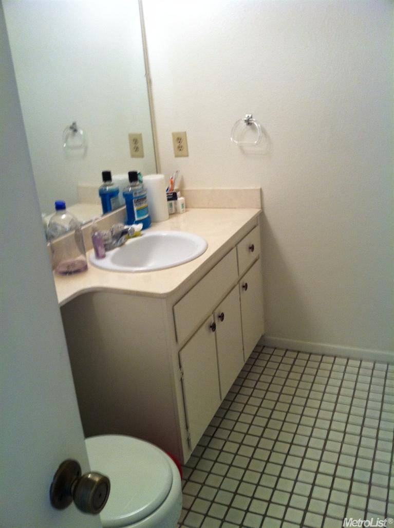 4004 Oak Villa Cir, Carmichael, CA 95608 photo 15