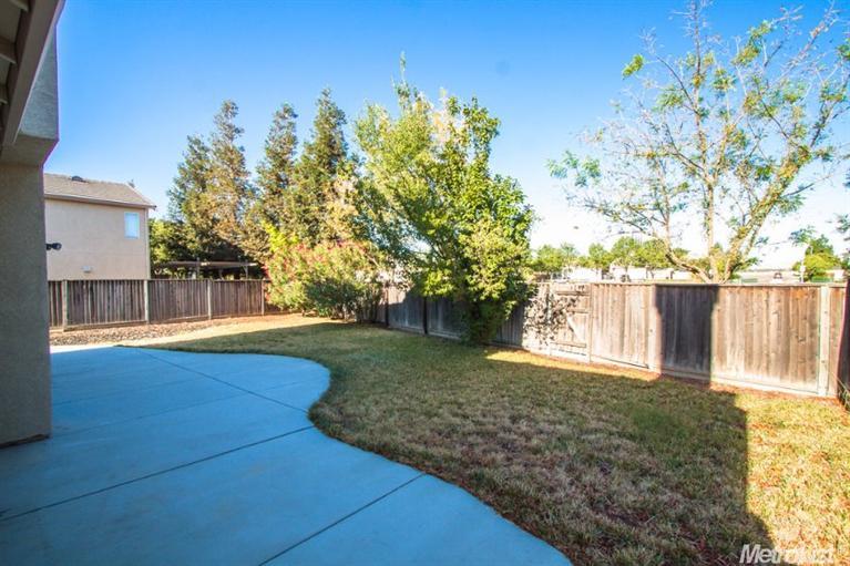 1331 Haley Ct, Tracy, CA 95377 photo 4