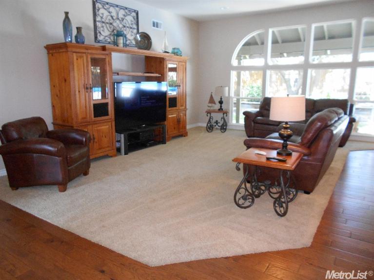 5433 Milgray Ct, Carmichael, CA 95608 photo 4