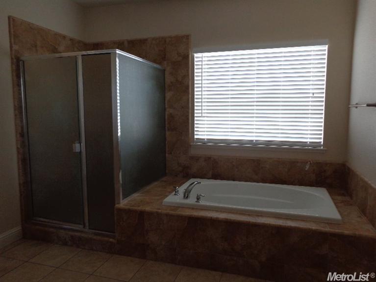 546 Sepp Ct, Ripon, CA 95366 photo 13