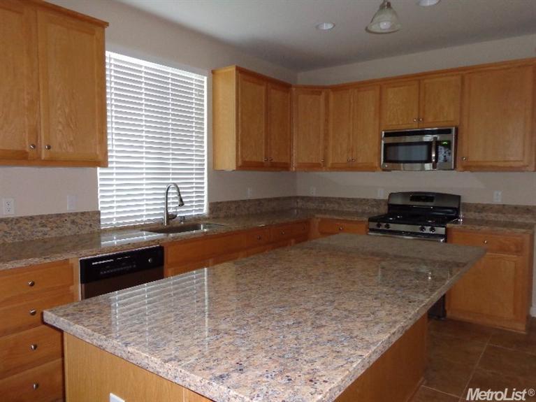 546 Sepp Ct, Ripon, CA 95366 photo 8