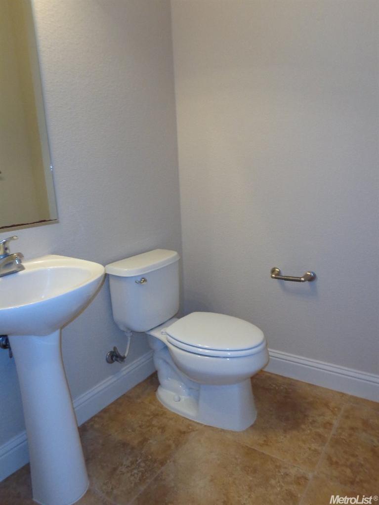 546 Sepp Ct, Ripon, CA 95366 photo 23