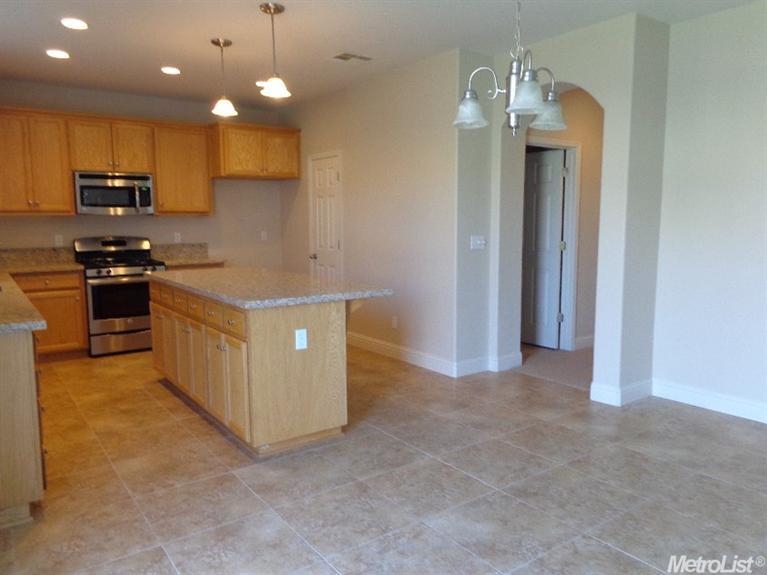 546 Sepp Ct, Ripon, CA 95366 photo 11