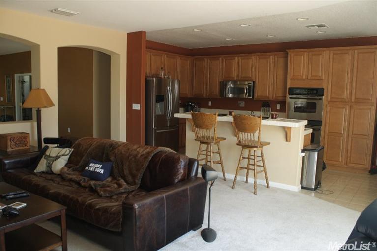 1432 Table Mtn, Plumas Lake, CA 95961 photo 4