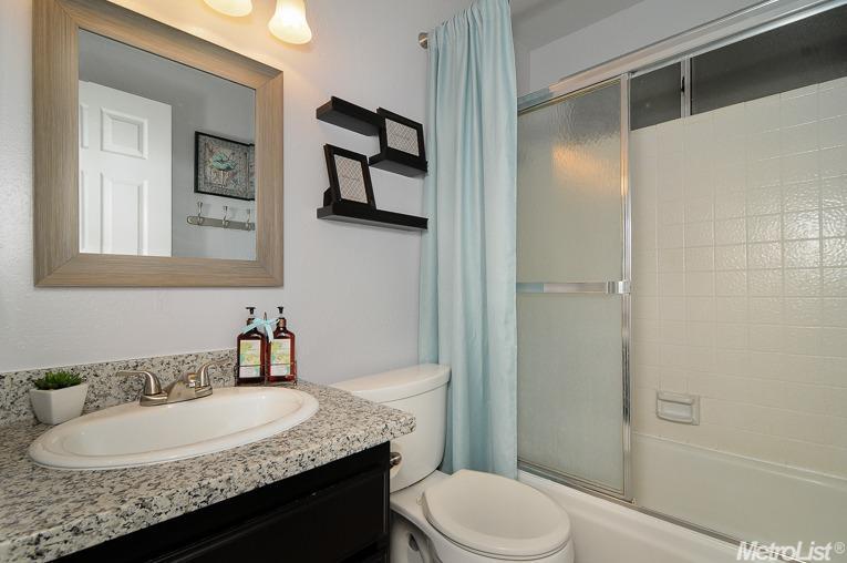 2011 Whisper Wind Ct, Elverta, CA 95626 photo 17