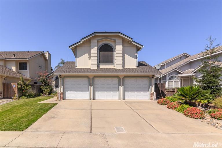 721 Redfield Ave, Modesto, CA 95357 photo 2