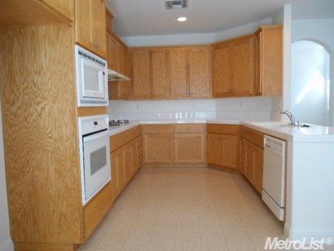 1412 Blakely Ln, Modesto, CA 95356 photo 5