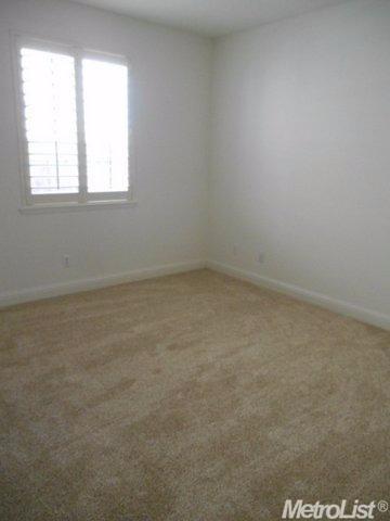 1412 Blakely Ln, Modesto, CA 95356 photo 11