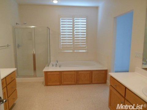 1412 Blakely Ln, Modesto, CA 95356 photo 8