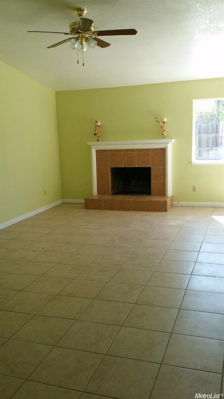 1547 Deblyn Ct, Ceres, CA 95307 photo 8