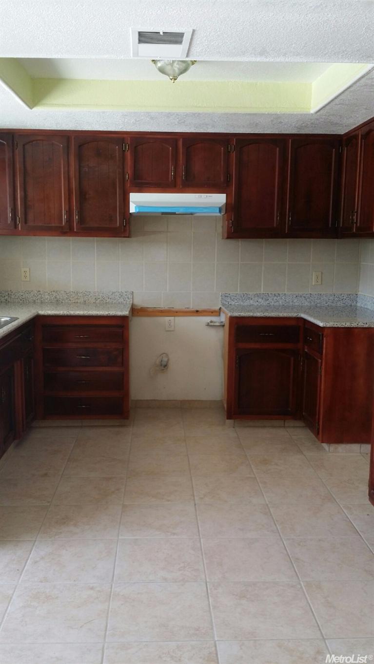 1547 Deblyn Ct, Ceres, CA 95307 photo 4