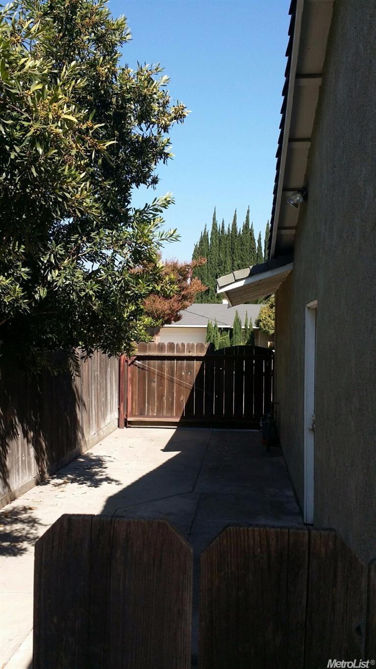 1547 Deblyn Ct, Ceres, CA 95307 photo 12