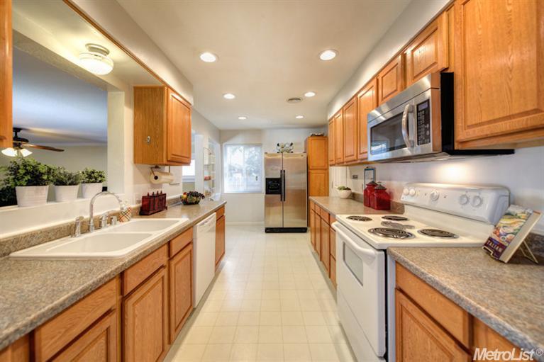 3224 Candace St, Carmichael, CA 95608 photo 5