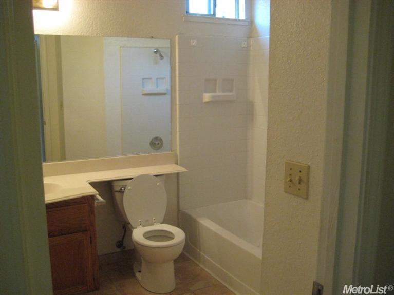 2905 Walnut Terrace Ter, Modesto, CA 95355 photo 9