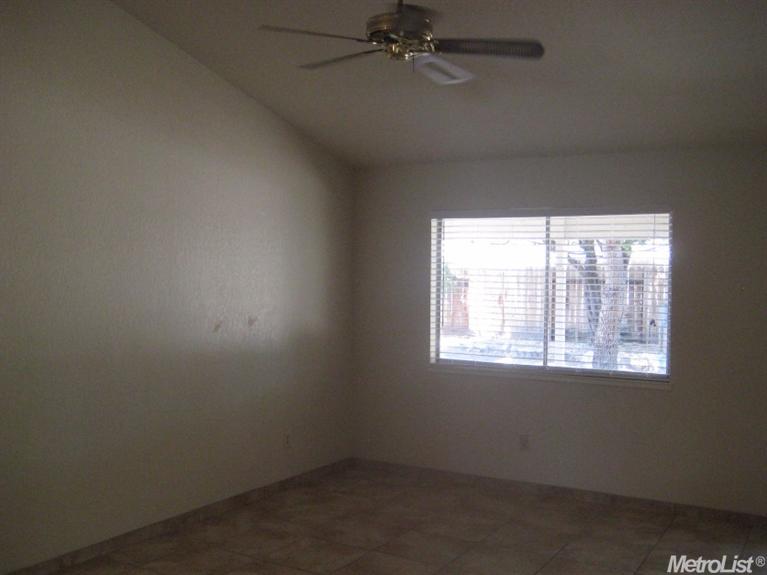 2905 Walnut Terrace Ter, Modesto, CA 95355 photo 8