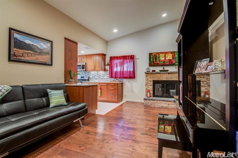 8476 Cortadera Dr, Orangevale, CA 95662 photo 4