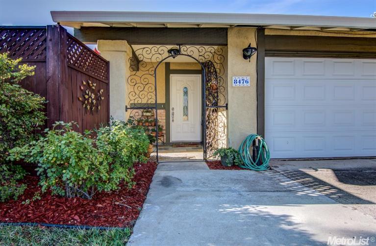 8476 Cortadera Dr, Orangevale, CA 95662 photo 2
