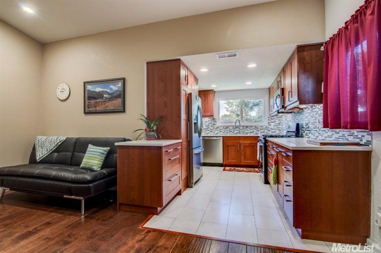8476 Cortadera Dr, Orangevale, CA 95662 photo 5