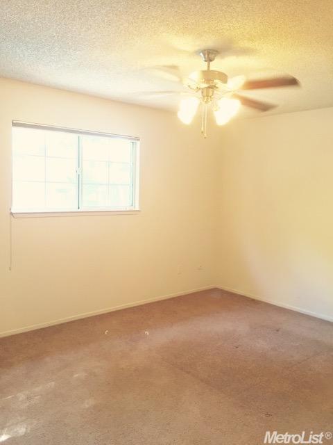 1516 Raquel Ln, Modesto, CA 95355 photo 8