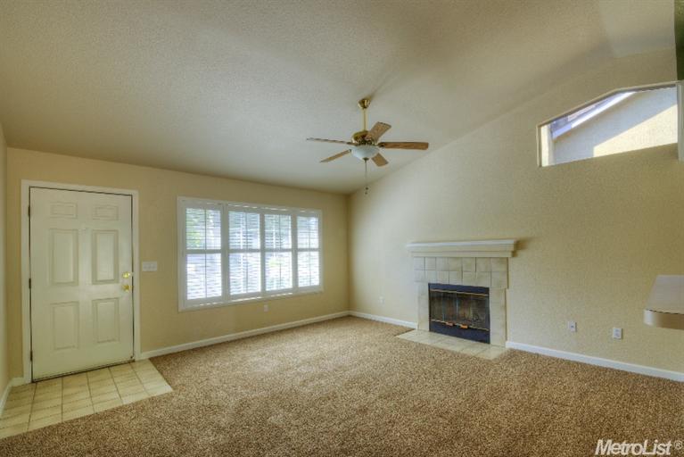 709 Waddell Way, Modesto, CA 95357 photo 2