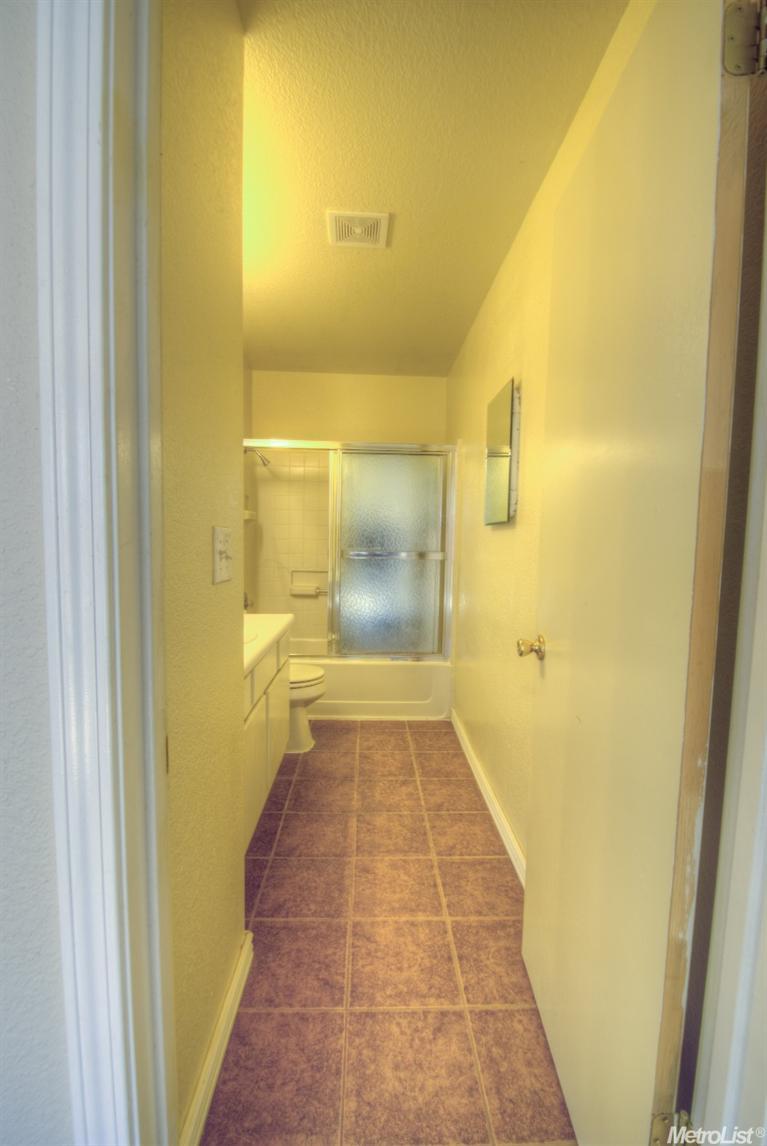 709 Waddell Way, Modesto, CA 95357 photo 12