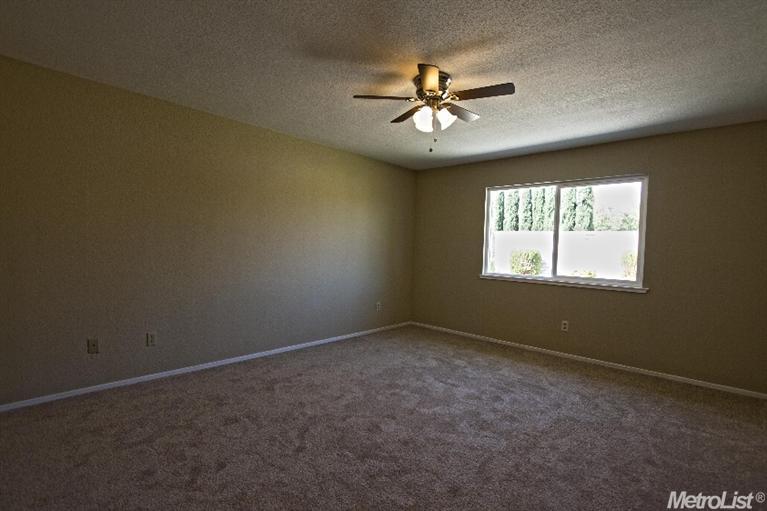 921 Chalone Dr, Modesto, CA 95358 photo 6