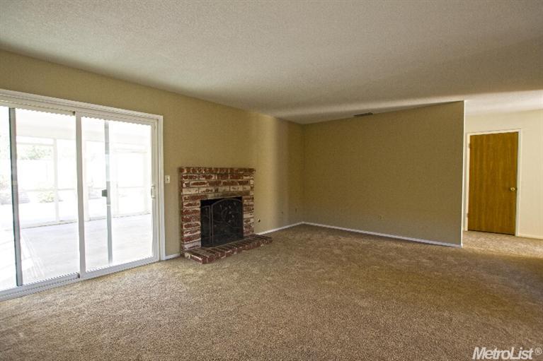 921 Chalone Dr, Modesto, CA 95358 photo 5