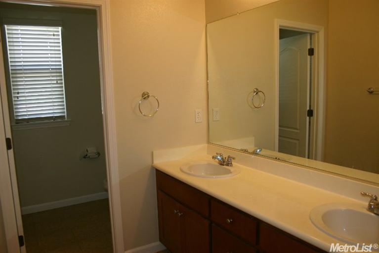 2901 Millenium Pl, Modesto, CA 95355 photo 12