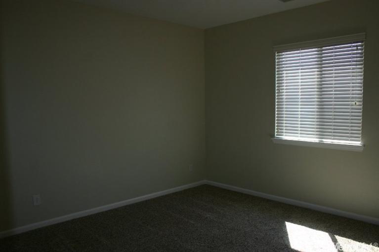 2901 Millenium Pl, Modesto, CA 95355 photo 9