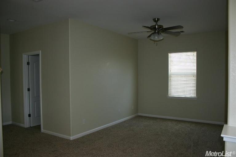 2901 Millenium Pl, Modesto, CA 95355 photo 8