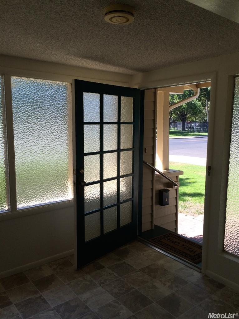 132 Sycamore Ave, Modesto, CA 95354 photo 16