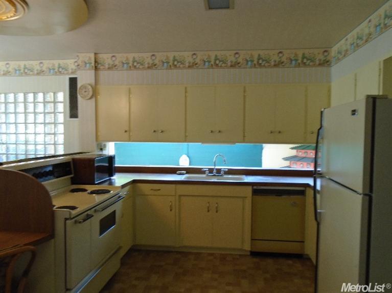 132 Sycamore Ave, Modesto, CA 95354 photo 5