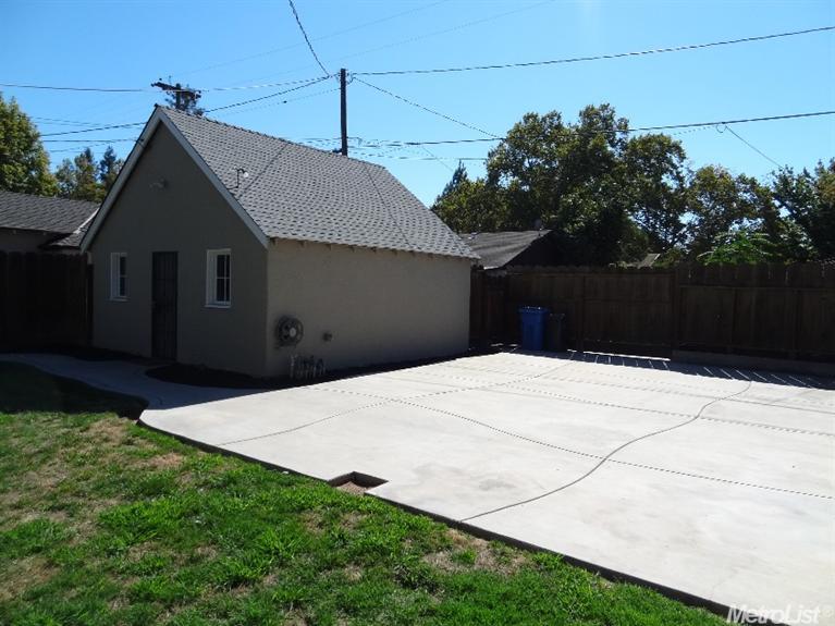 916 E Main St, Turlock, CA 95380 photo 18