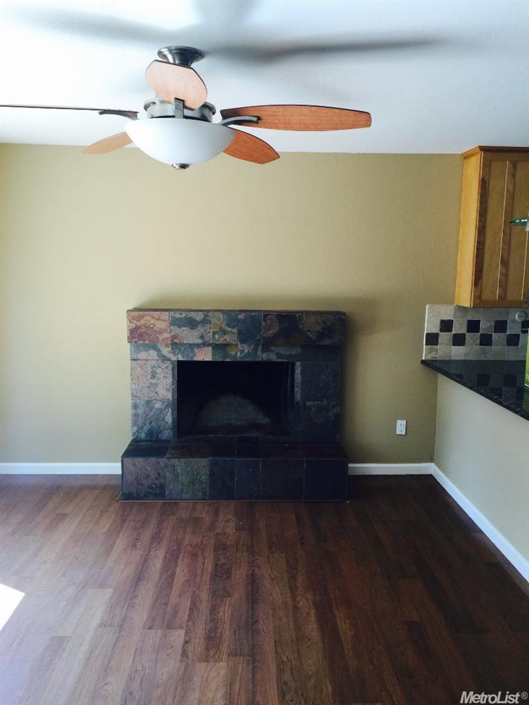 115 Perraud, Folsom, CA 95630 photo 2